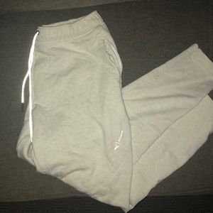 NEVER WORN PUMA JOGGERS